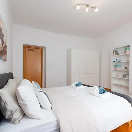 Apartment Spacious In The Center-aspalathos
